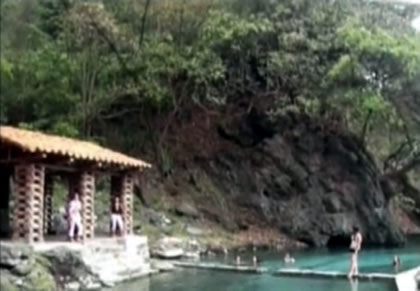 AGUAS TERMALES DE TOCUYA 02