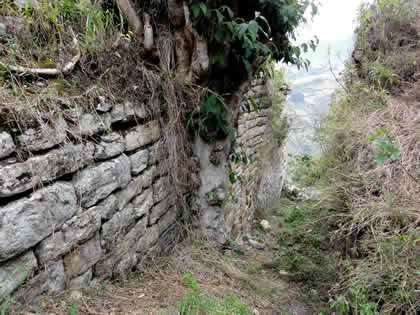 COMPLEJO ARQUEOLOGICO MONUMENTAL KUELAP - ACCESO 02 02