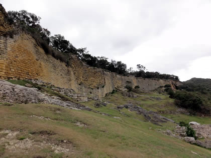 COMPLEJO ARQUEOLOGICO MONUMENTAL KUELAP - SECTOR CENTRO Y NORTE 03