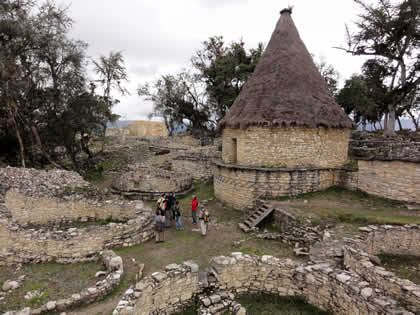 COMPLEJO ARQUEOLOGICO MONUMENTAL KUELAP - CASA RECONSTRUIDA 02