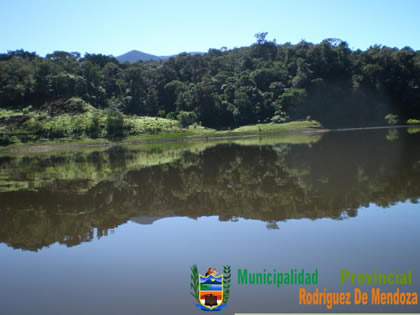 LAGUNA ESTACIONAL DE HUAMANPATA 03