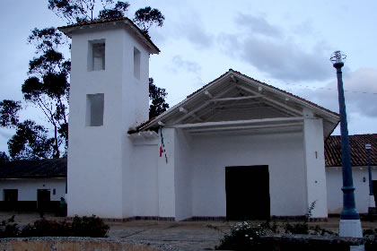 PLAZUELA - IGLESIA - MUSEO ETNICO RELIGIOSO E HISTORICO DE SANTA ANA 06