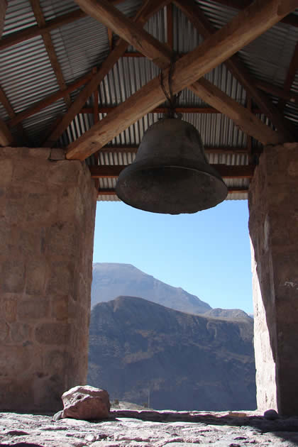 CAMPANARIO DE SANTA ANA 07