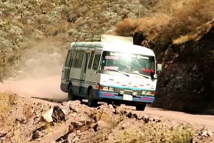 RETAMALES DE HUAYHUANCA Y BA�OS TERMALES CO�E 02