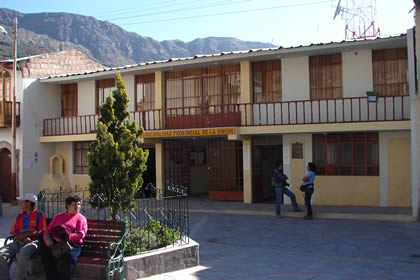 PLAZA PRINCIPAL COTAHUASI 05