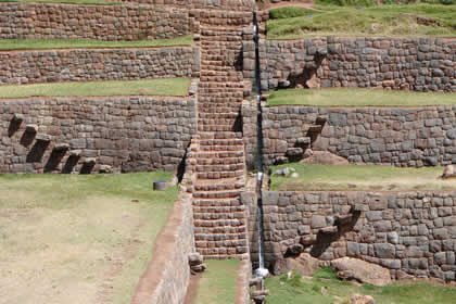 PARQUE ARQUEOLOGICO TIPON TERRAZAS Y ANDENES 17