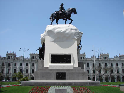 PLAZA SAN MARTIN 01