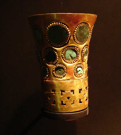 SALA RITO Y OFRENDA DE LA SALA MUSEO ORO DEL PERU 05
