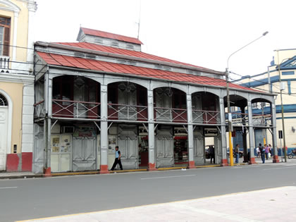 CASA DE FIERRO 02