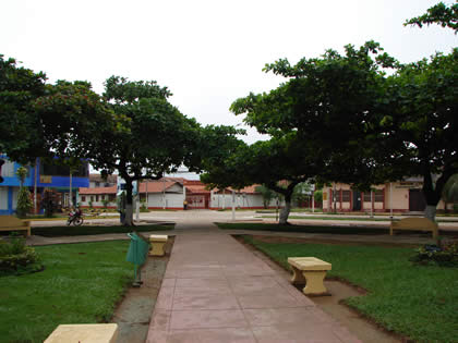 PLAZA DE ARMAS DE PUERTO MALDONADO 06