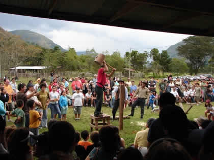 CLAVANDO ESTACAS 10