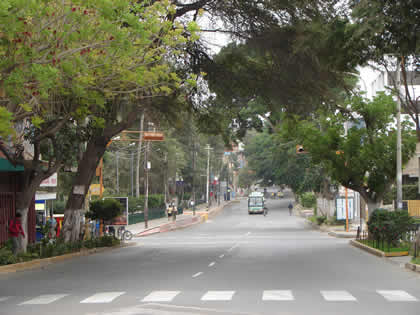 OVALO GRAU DE LA CIUDAD DE PIURA 08