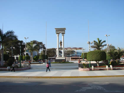 PLAZA GRAU DE TALARA 05