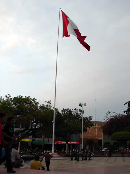 CEREMONIA DE BAJADA DE BANDERA 01