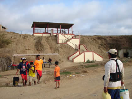 PLAYA CALETA GRAU 08