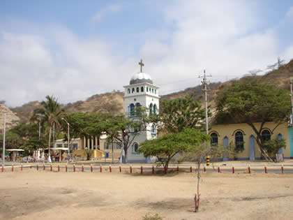 IGLESIA SE&Ntilde;OR DE LOS MILAGROS DE ZORRITOS 01