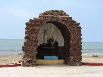 IGLESIA SE&Ntilde;OR DE LOS MILAGROS DE ZORRITOS 07